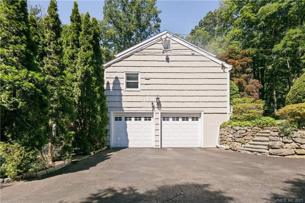 102 Briar Brae Rd