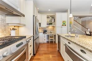 4529 Seawood Terr