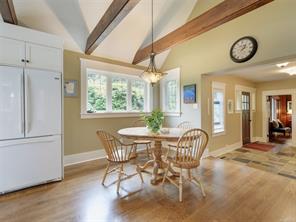 3900 Cadboro Bay Rd