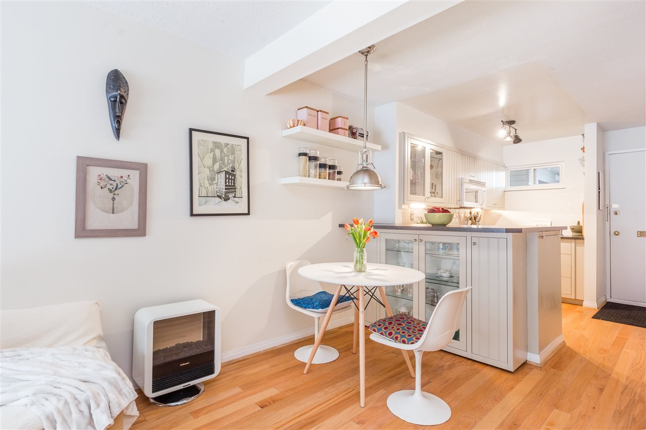 23-460 W 16th Ave