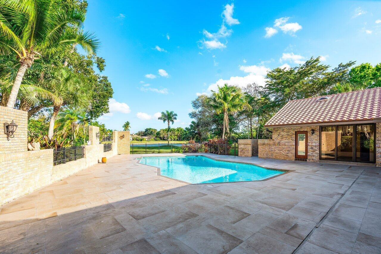 8000 NW 47th Dr