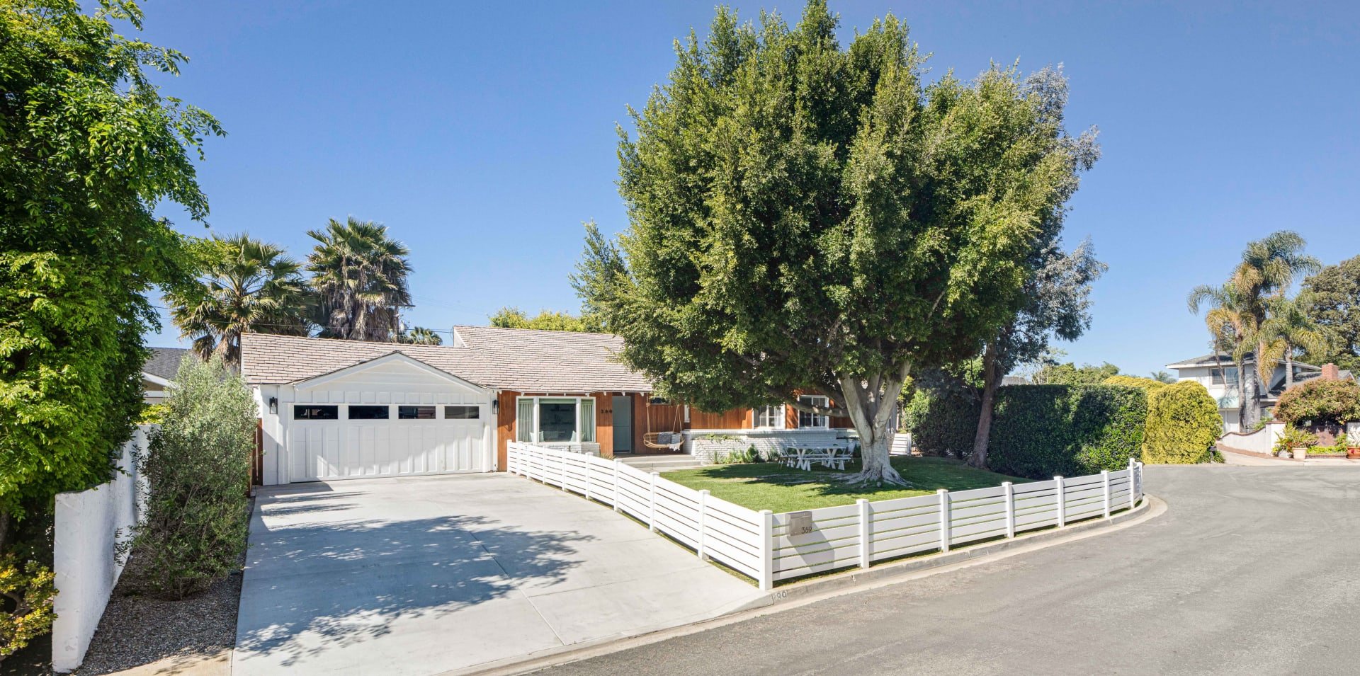 389 Mira Loma Pl