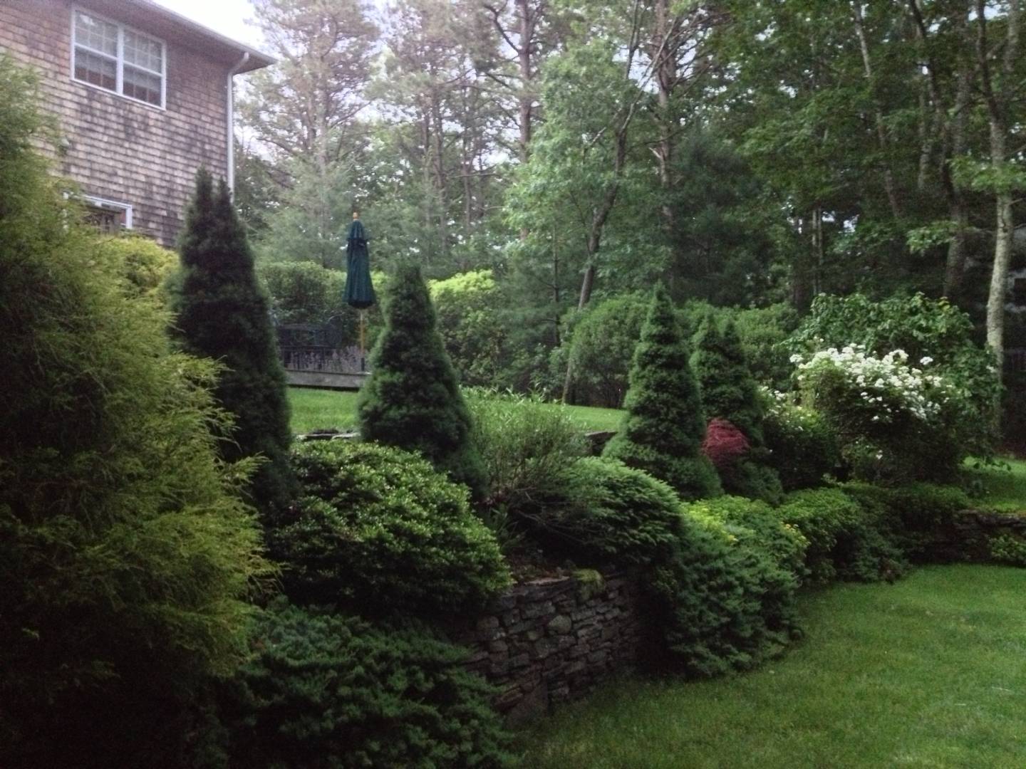 East Hampton close to town 