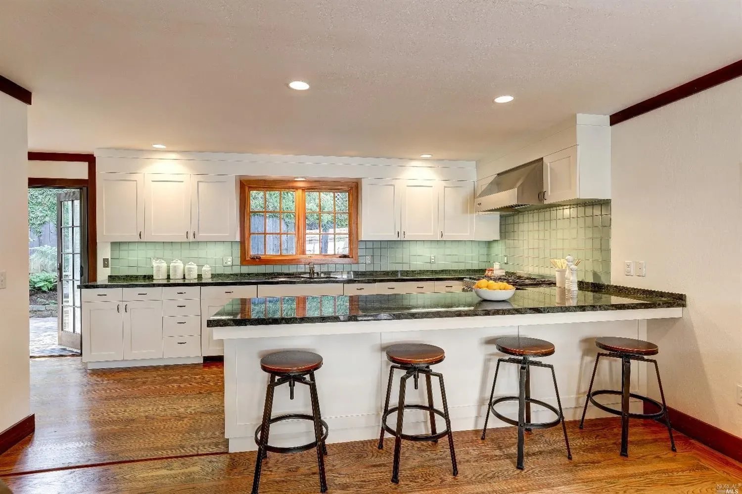 16 Quarry Road