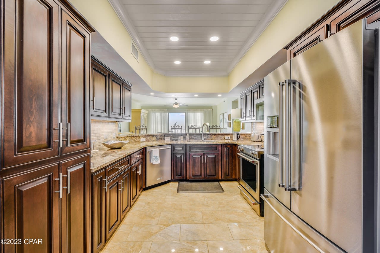 6323 THOMAS Drive Unit 802A