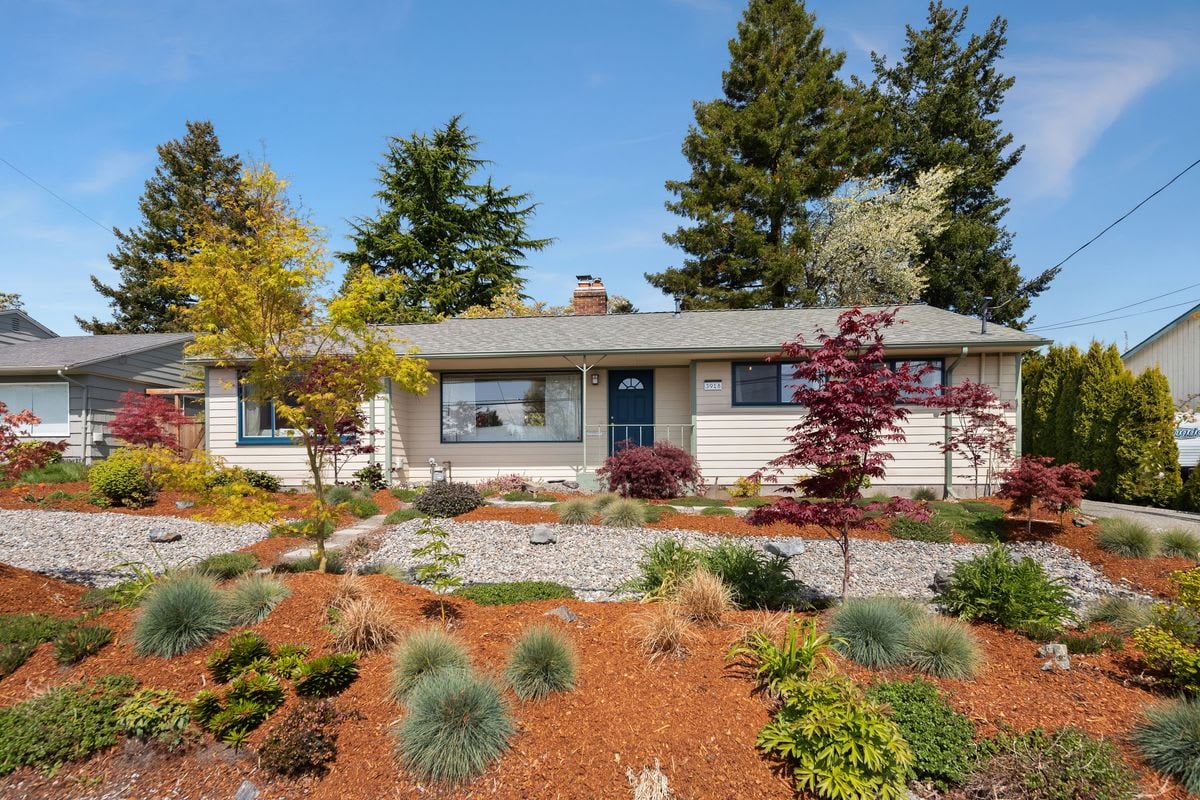 Charming Views in Arbor Heights