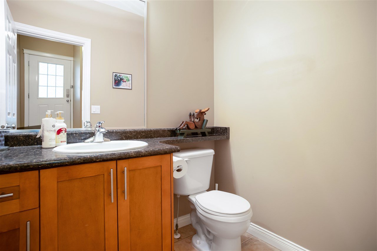 27-8717 159 St