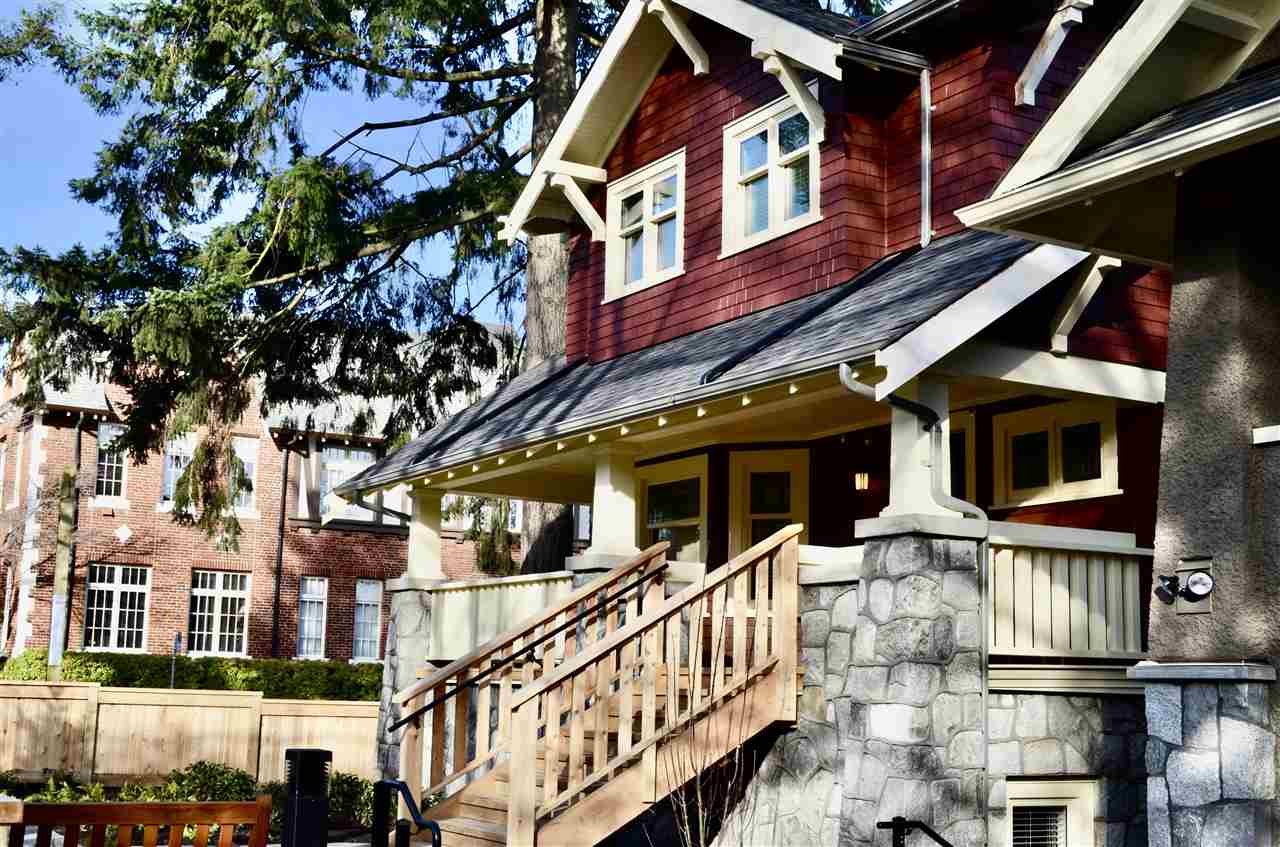 3176 Burrard St