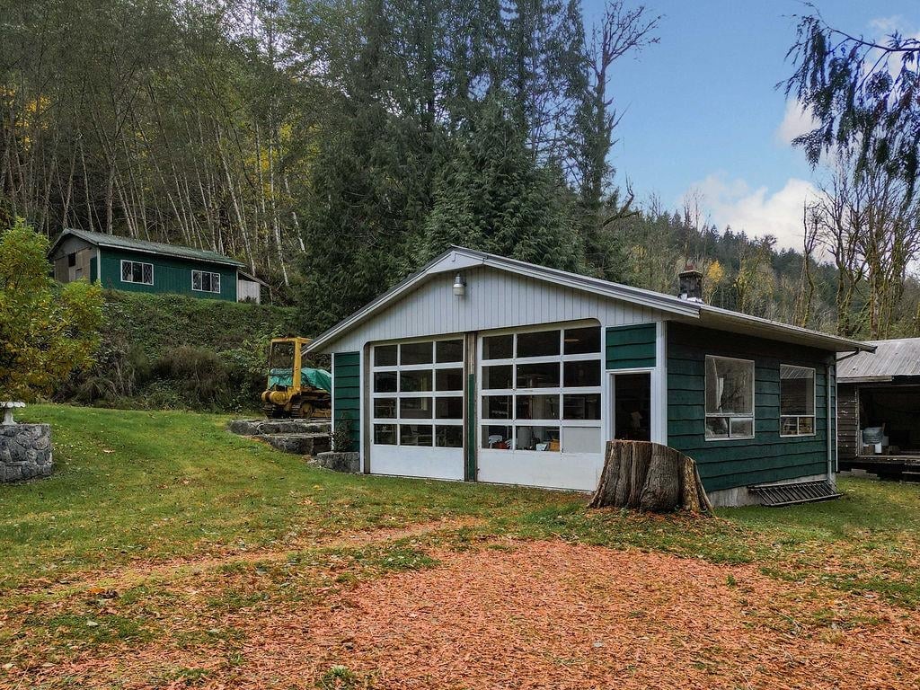 12815 Sunshine Coast Hwy