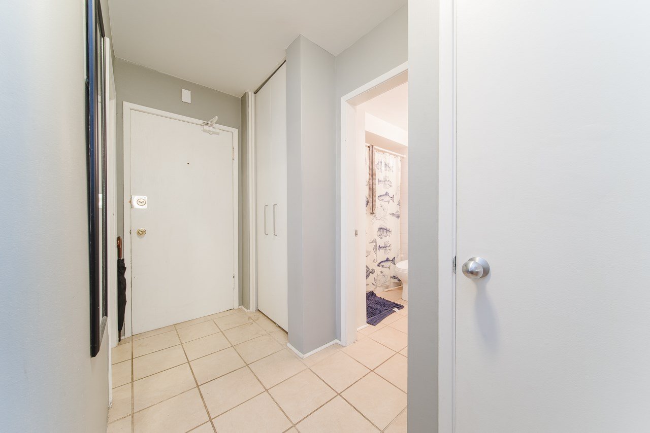 302-1050 Jervis St