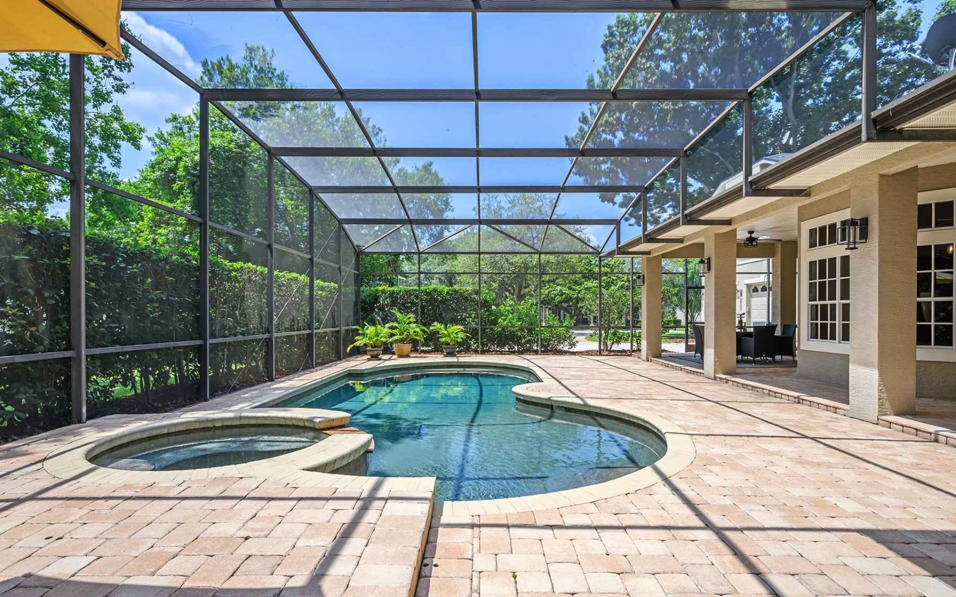 8535 SUMMERVILLE