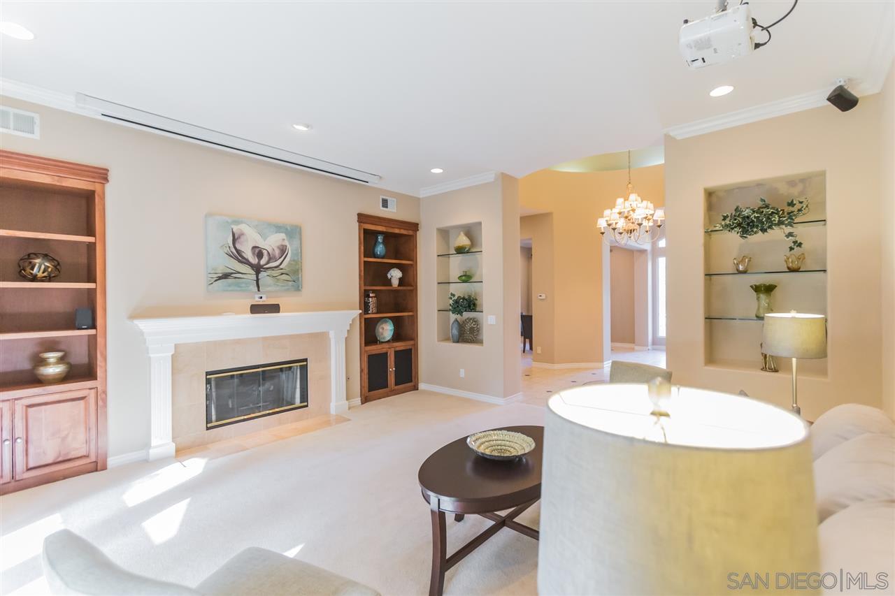 2209 Eucalyptus Ave