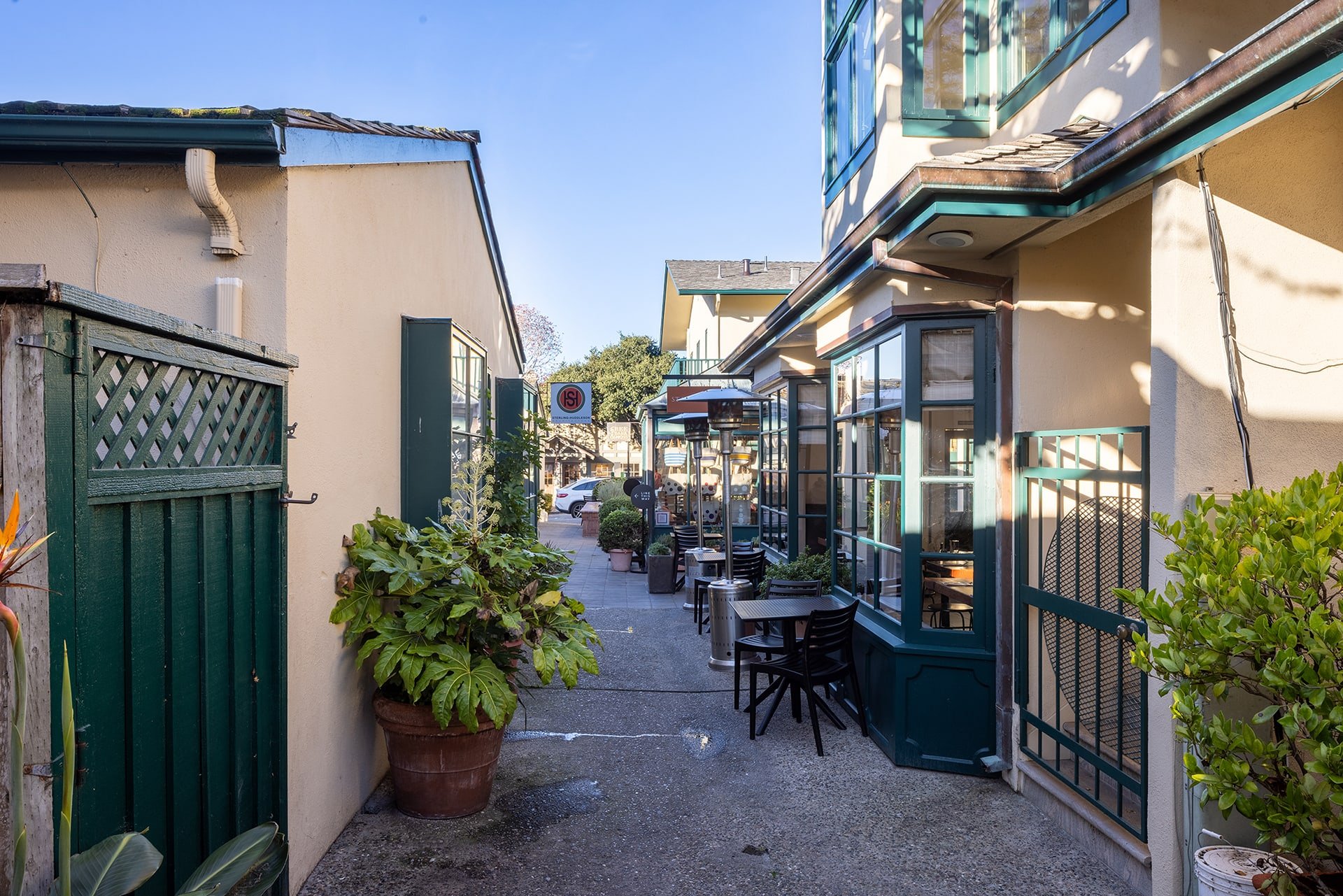 San Carlos Square - Commercial Opportunity