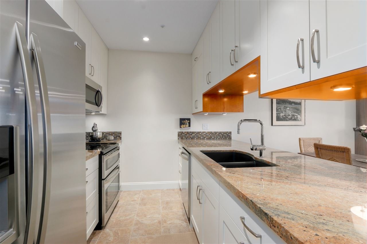 103-2202 Marine Dr