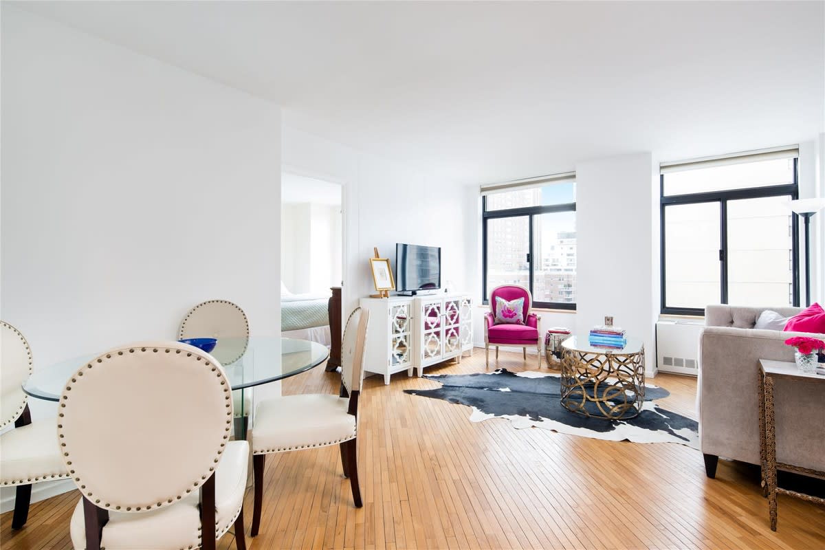 400 E 70th St, #1705