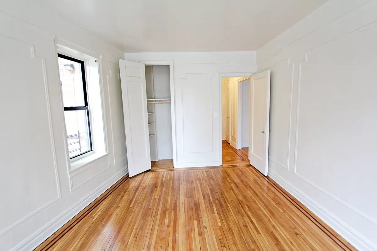 75 West Mosholu Parkway North Unit: 6E