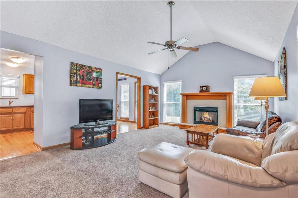 19161 W 163rd Place