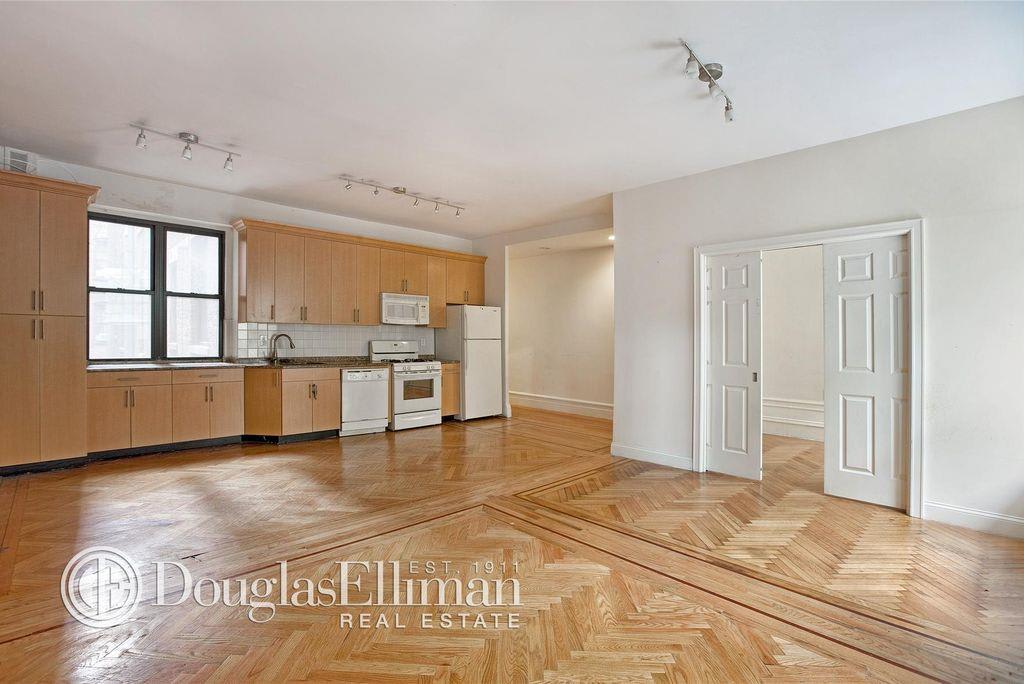 202 West 107th Street, Unit 2E