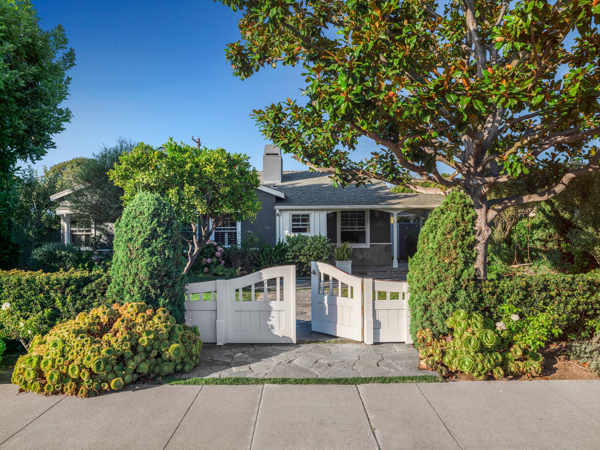 422 Magnolia Street 