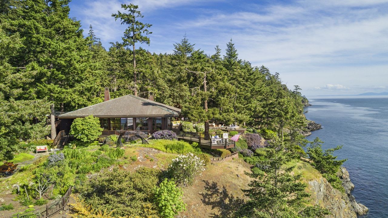 A Waterfront Home in Washington’s San Juan Islands Lists for $14.5 Million