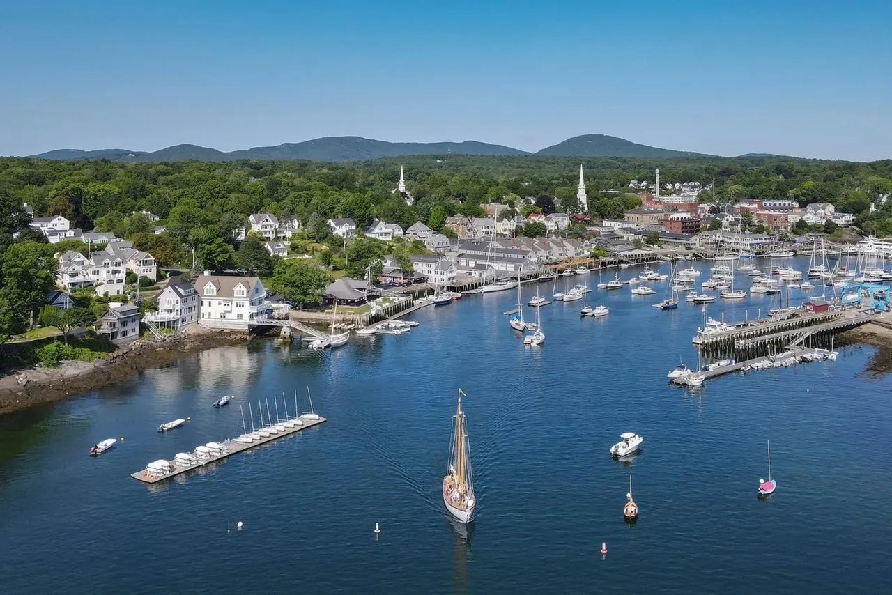 New Listing: 6 Bay Road, Camden, ME 04843 – $1,995,000