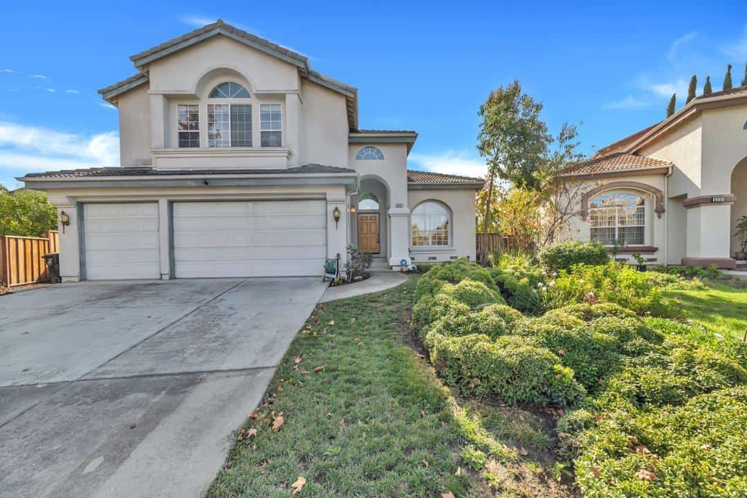 3237 Haddon Way •  San Jose  • 95135