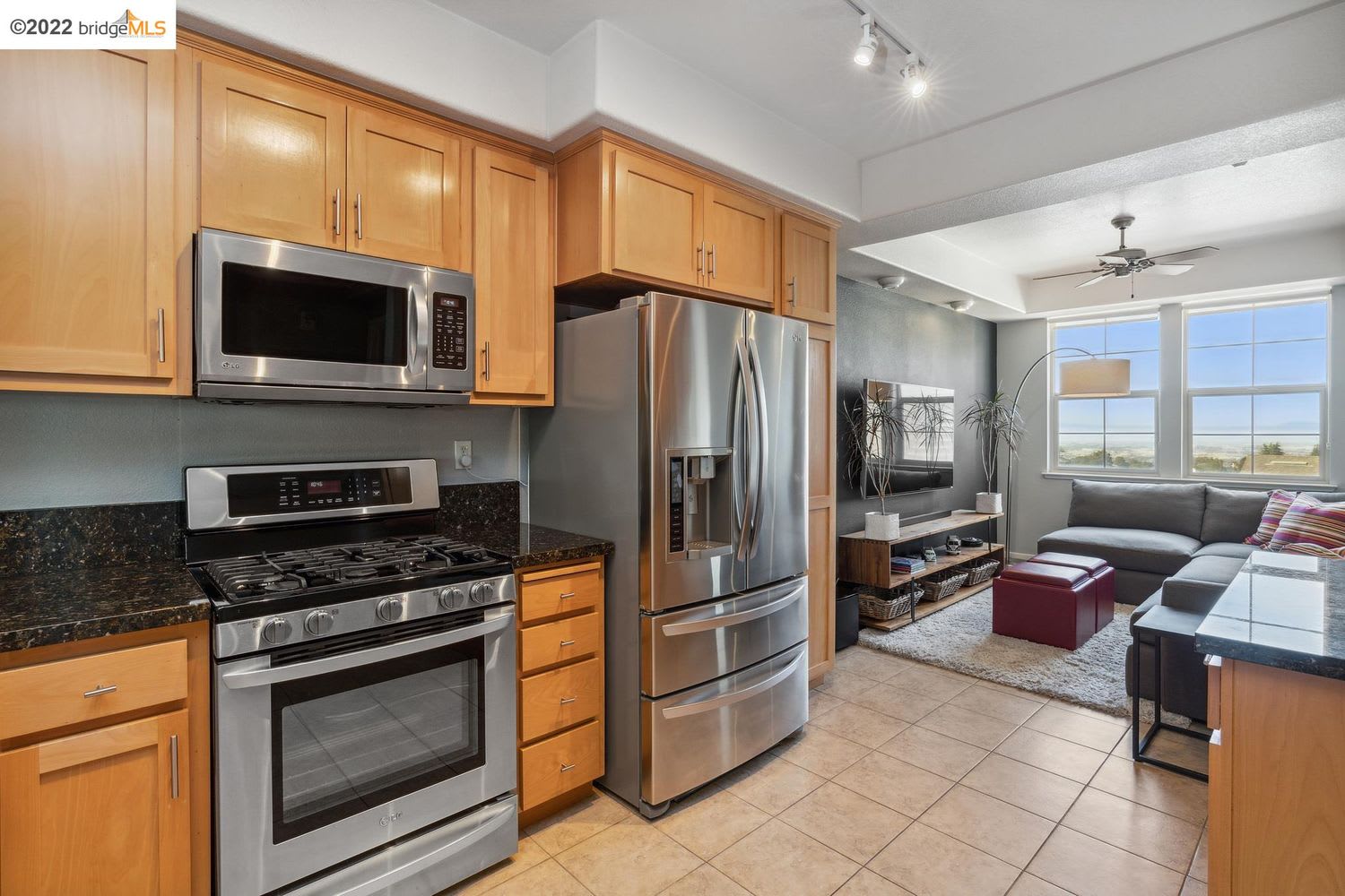 6128 Old Quarry Loop, Oakland, CA 94605