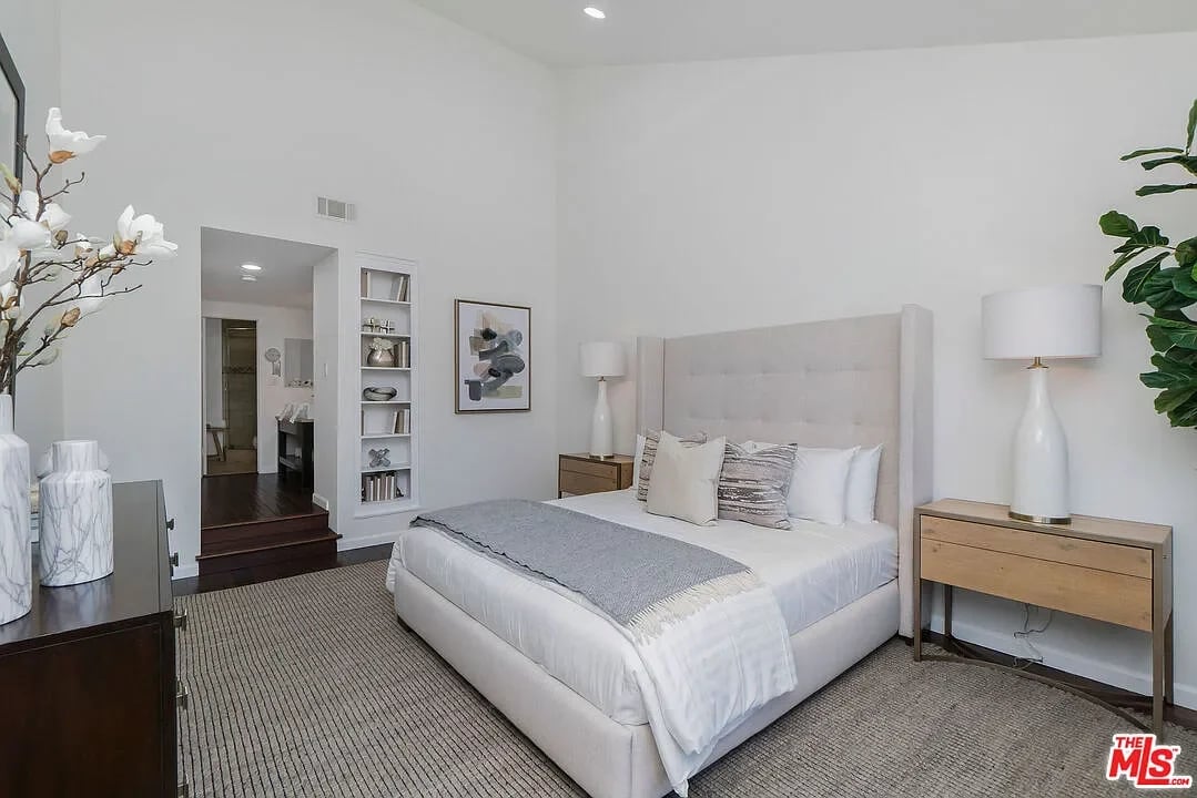 11706 Montana Ave APT 309