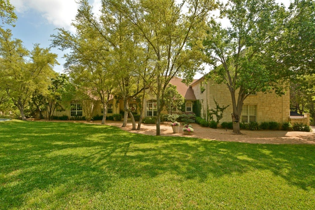 705 Beardsley Ln