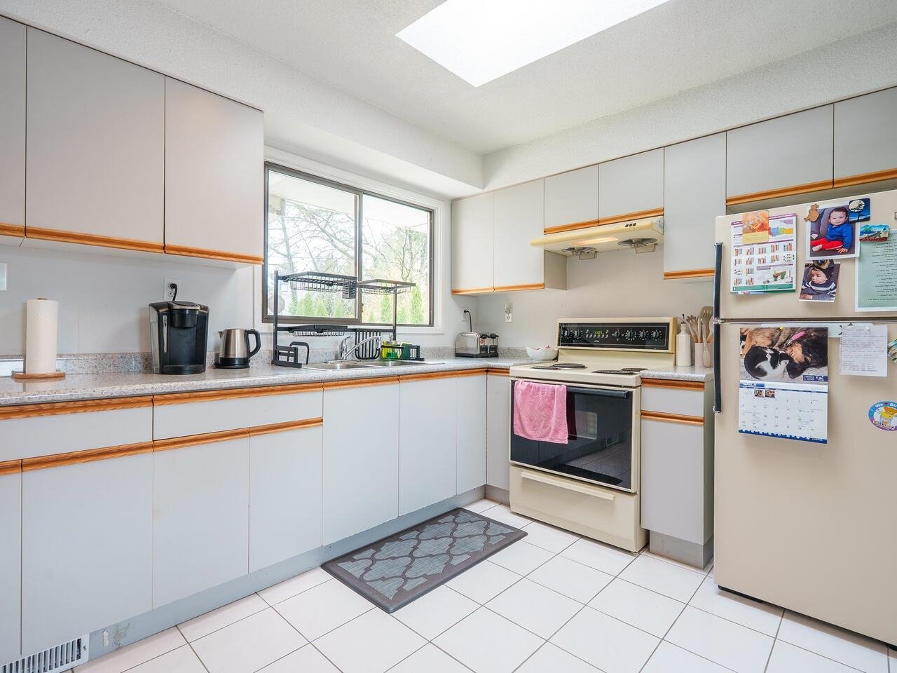 3571 Haida Dr