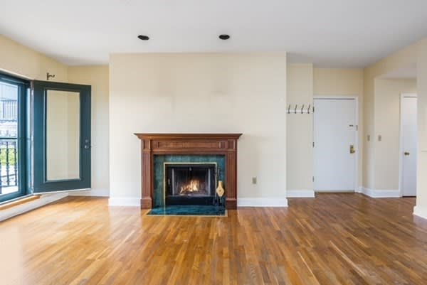 2 Clarendon St, #607