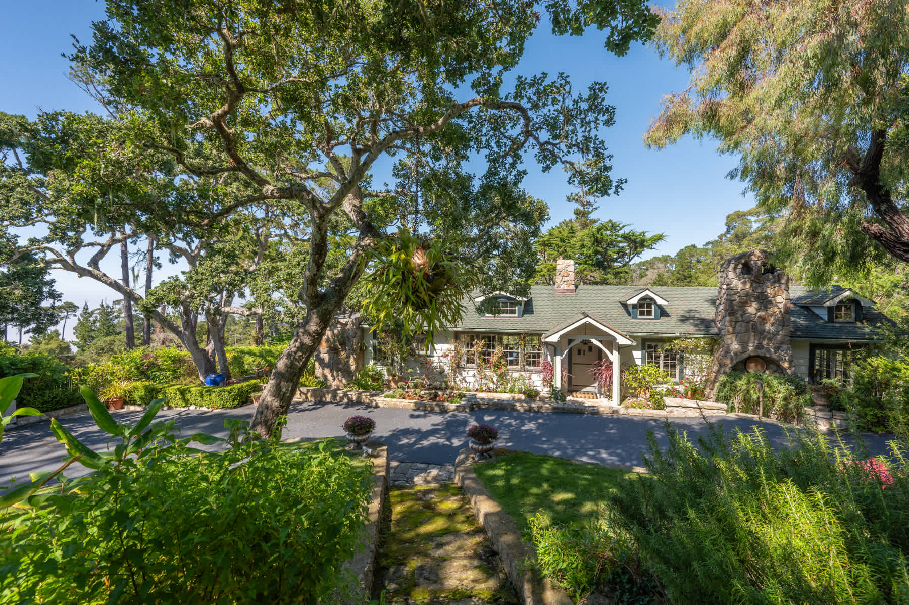 Charming Carmel Highlands Cottage - 125 Cypress Way