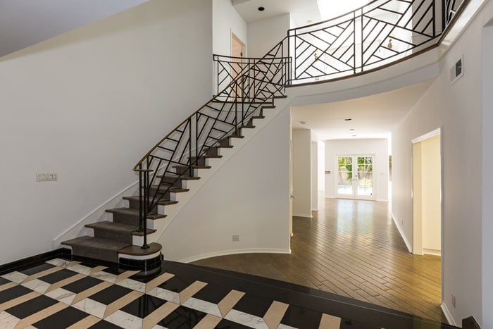 Tasteful Santa Monica Gem