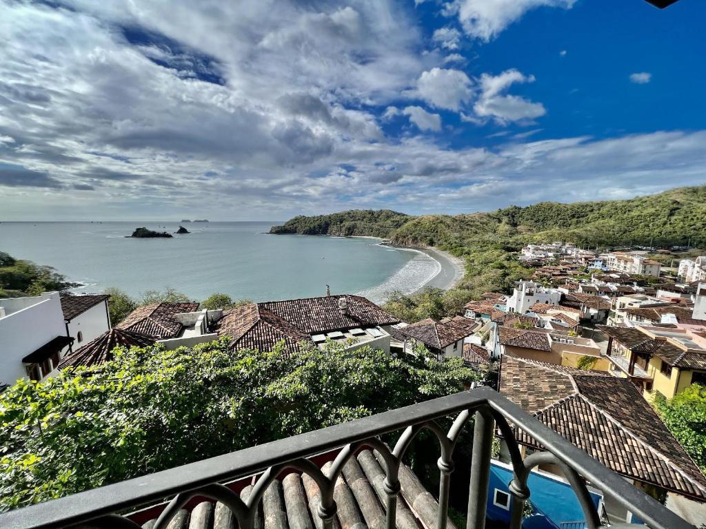 Plaza Flat with Splash Pool, Flamingo, Guanacaste