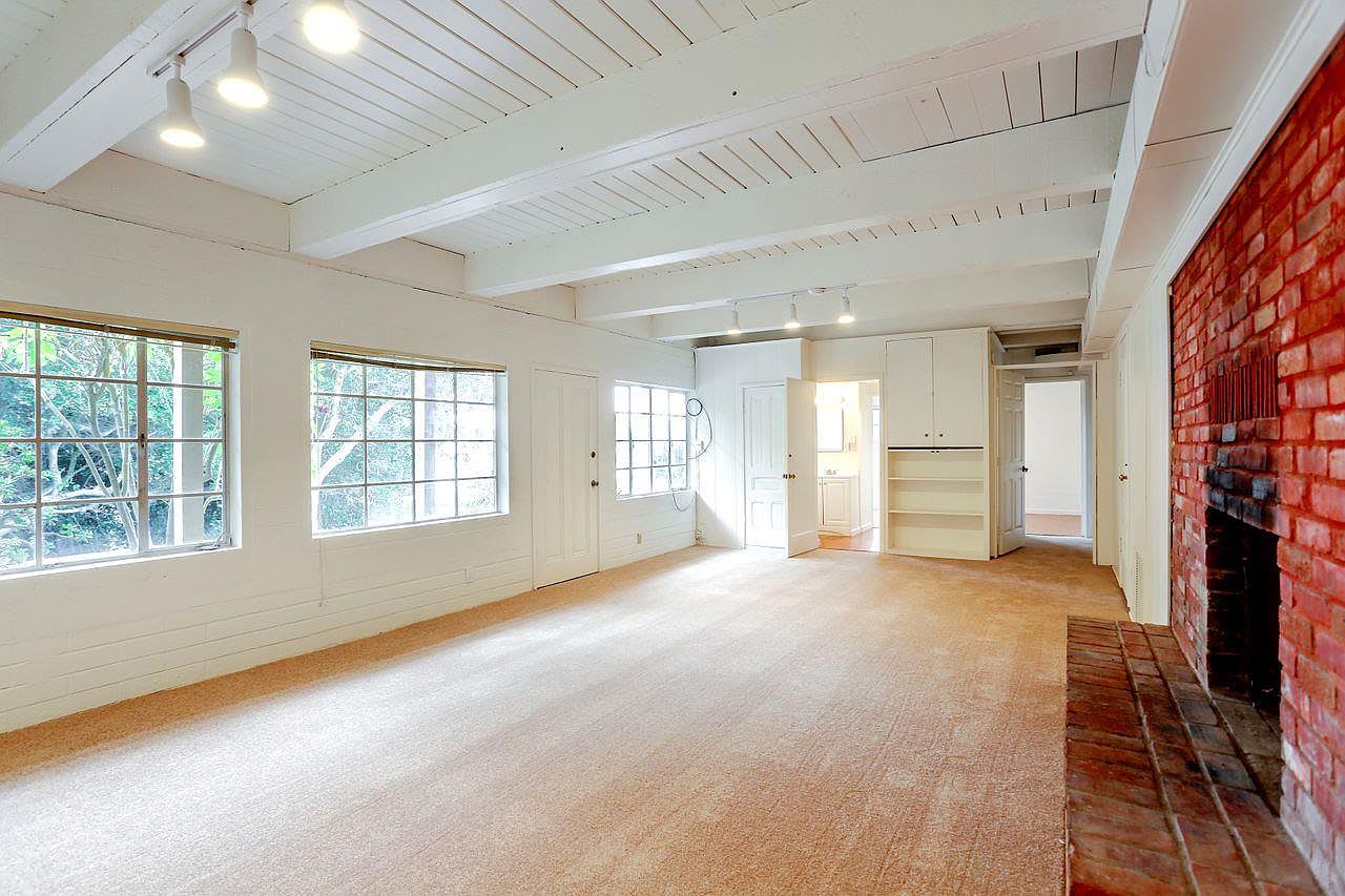 6 Cielo Vista Pl