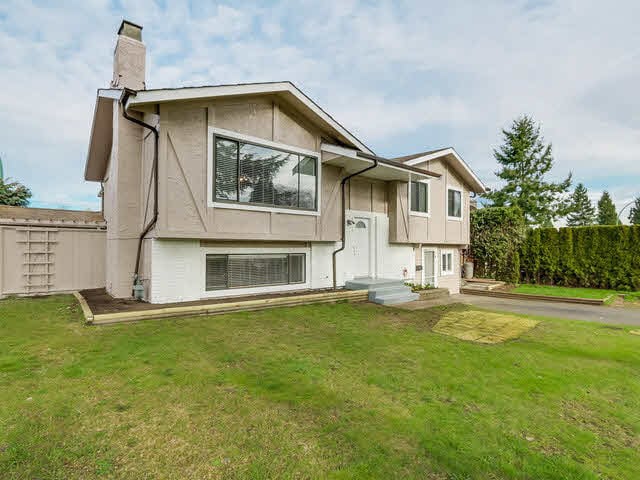 8945 Mitchell Wy