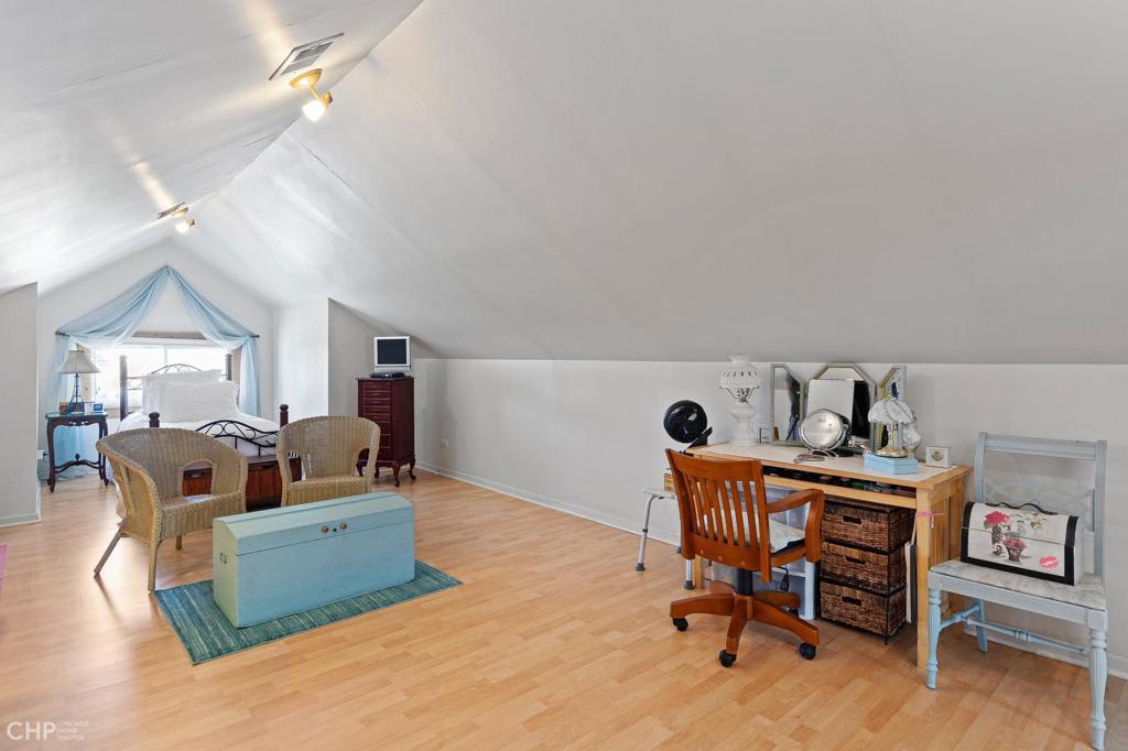 Portage Park Bungalow: 4521 N. Mason