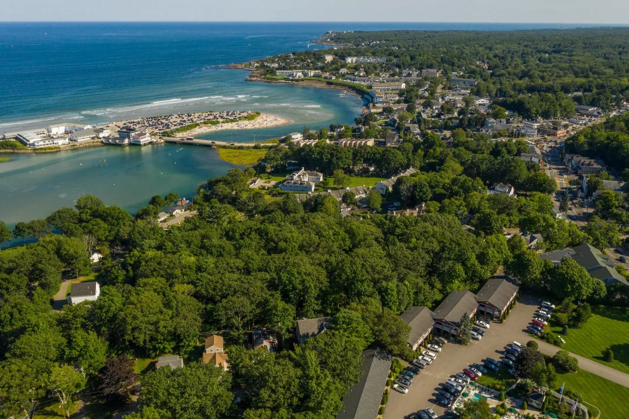 Home for Sale – 33 Hickory Hill Lane, Ogunquit, ME