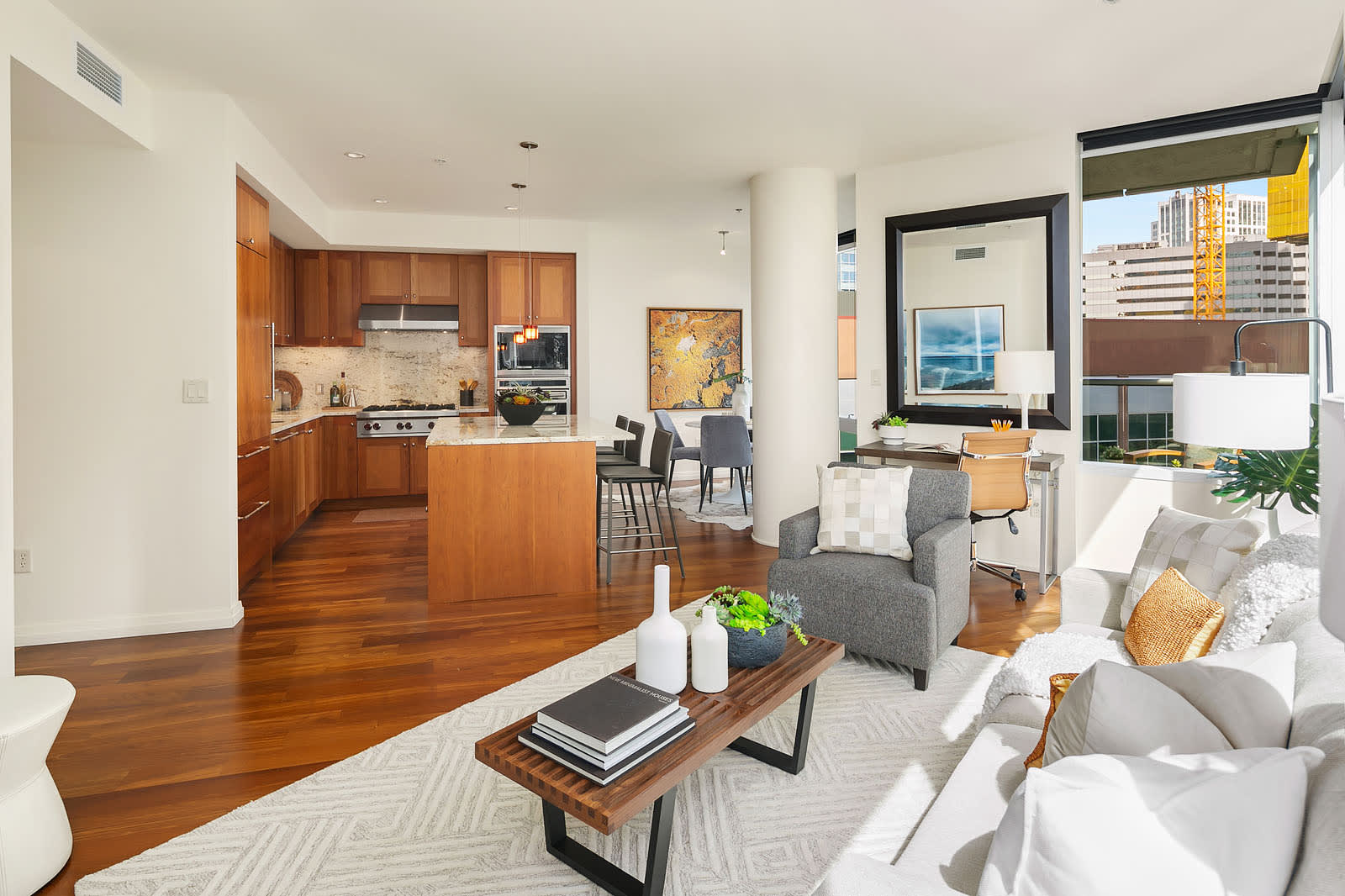 500 106th Avenue NE, Unit 807