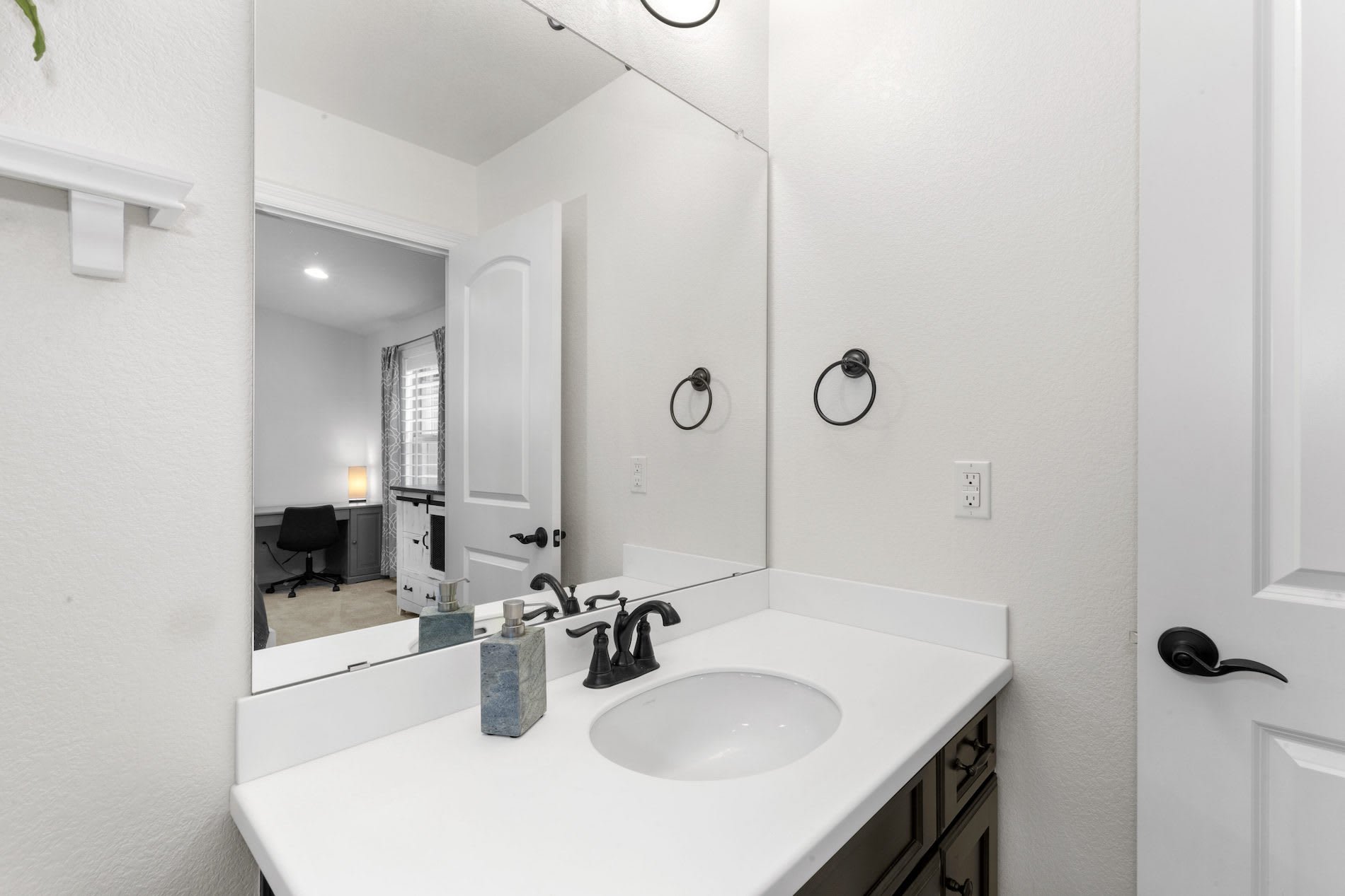 1222 Starglow Place