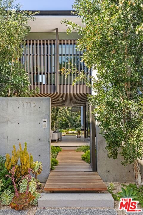 Luxe Estate