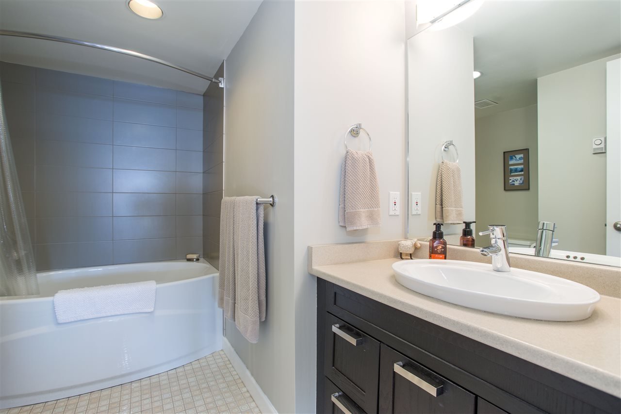 22-2246 Folkestone Wy