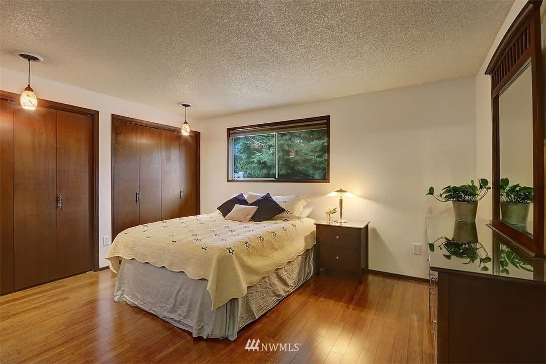 12517 46th Dr NE