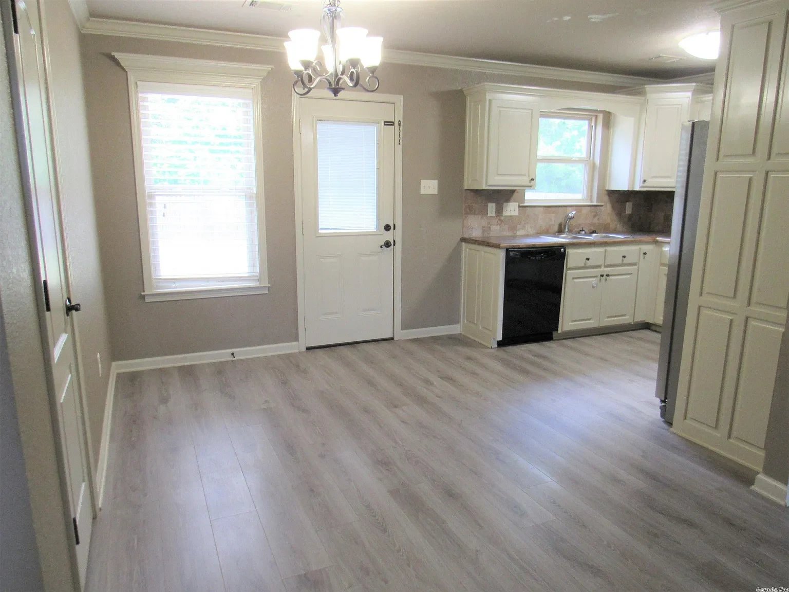 31 Castleton Dr