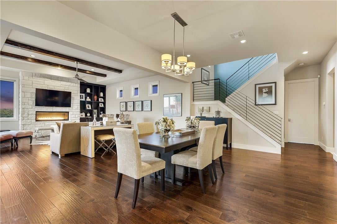 1715 Corto Ln