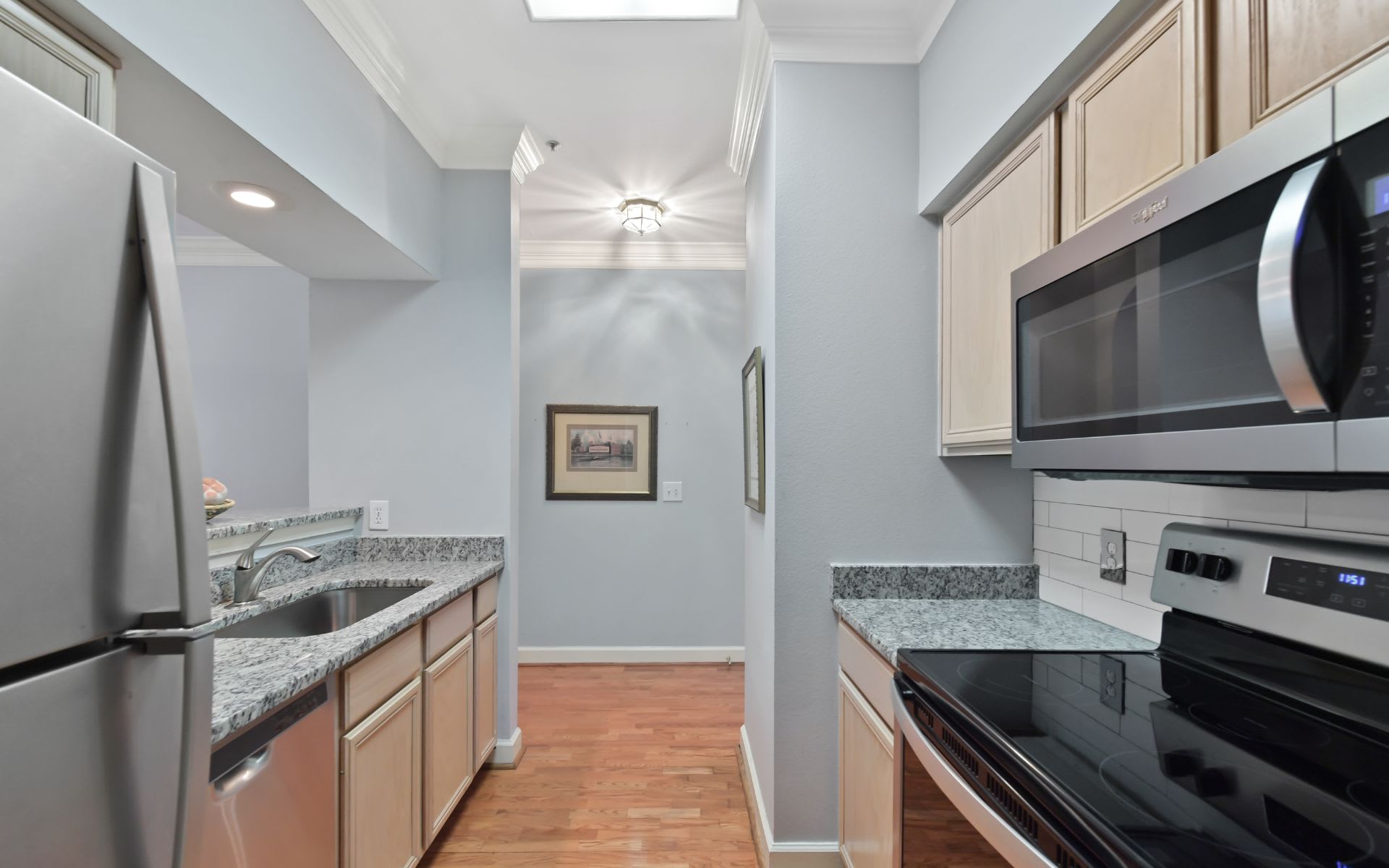 3777 Peachtree Road NE Unit: 924