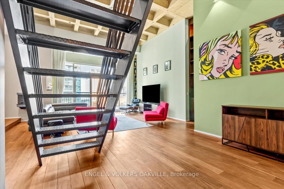 INVESTMENT PENTHOUSE LOFT 