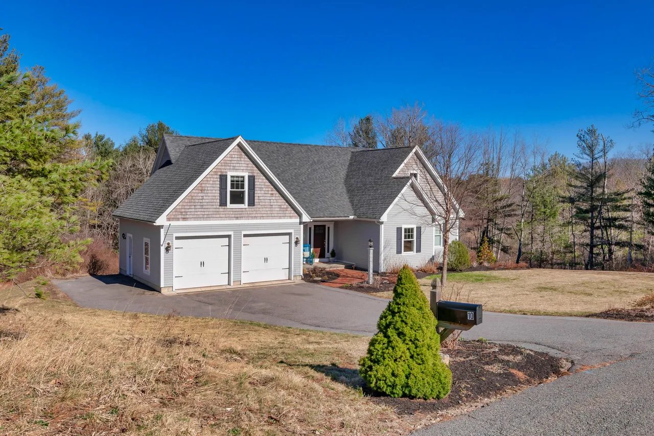 Home for Sale – 10 Salty Dog Way, Falmouth, Maine – $750,000