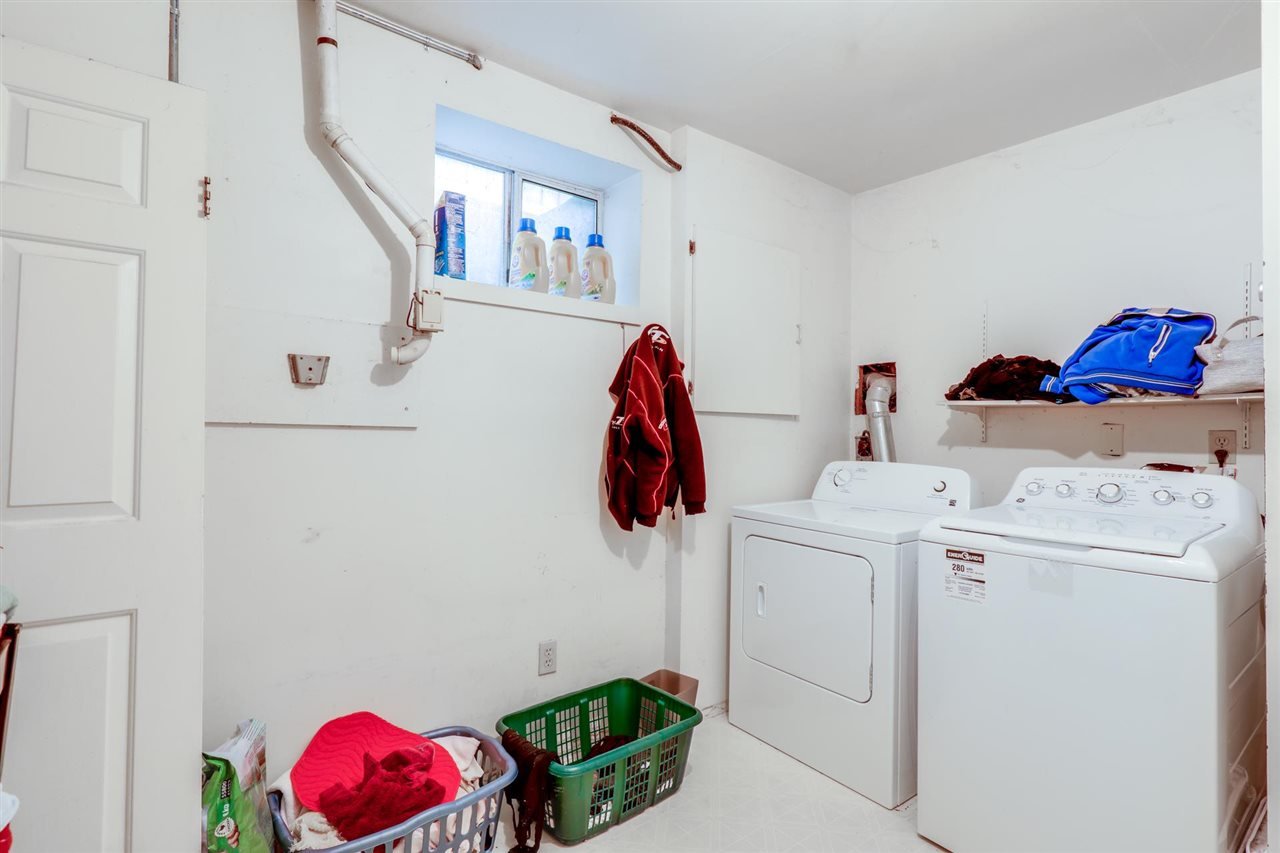 2497 Panorama Dr