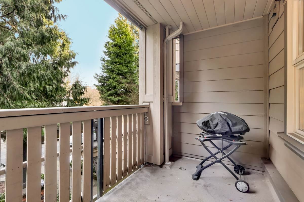 218-808 Sangster Pl
